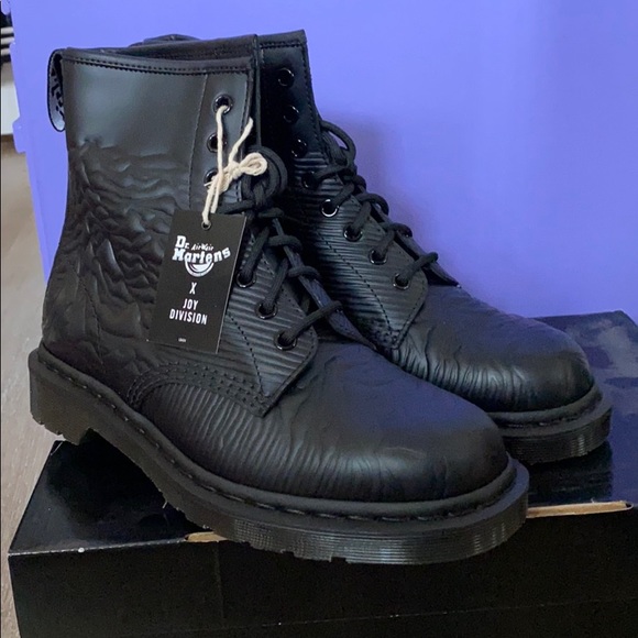 joy division dr marten skates